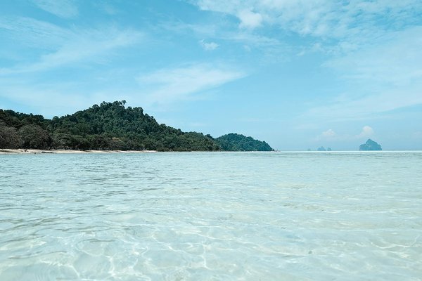 Unveiling the Isle of Man: Your Ultimate Guide to Booking Historic Lighthouse Adventures